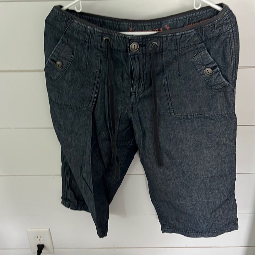 Womens Sonoma capris size 10